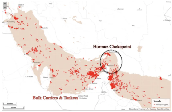 霍尔木兹海峡积压船只达800艘，IMO秘书长：首要任务是保障海员安全撤离